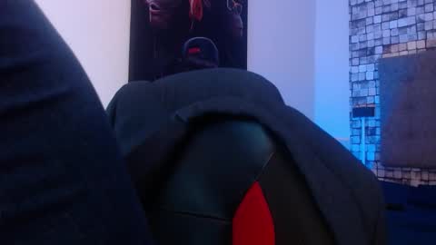 Your Girl  online show from 10.26.25