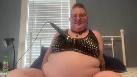 Snapshot of ghoulypopgirl chatting on 09.29.25 ghoulypopgirl online show from 09.29.25