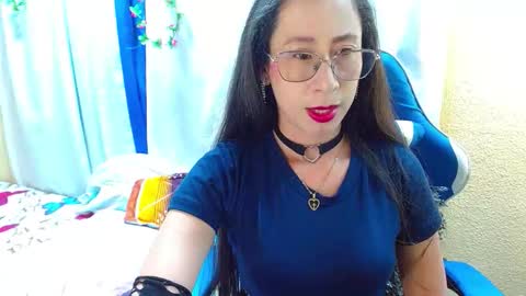 Gia  online show from 10.20.25