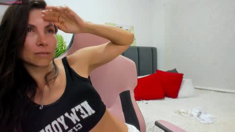 Snapshot of gia_liann chatting on 01.09.25 Gianna Liann online show from 01.09.25