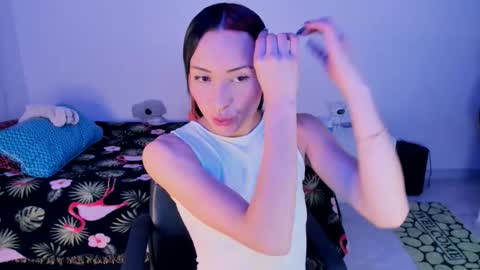GIA WHITE Independet  online show from 10.15.25