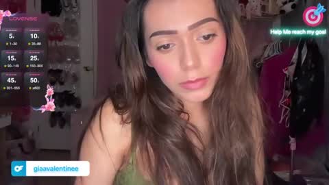 Gia online show from 11.04.25