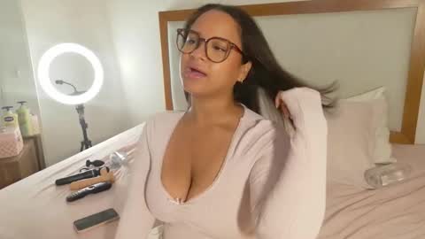 Gianella  online show from 05.12.26