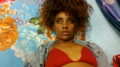Snapshot of gialbloody chatting on 06.15.26 gialbloody online show from 06.15.26