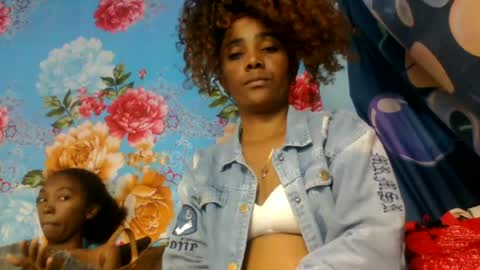 Snapshot of gialbloody chatting on 06.18.26 gialbloody online show from 06.18.26
