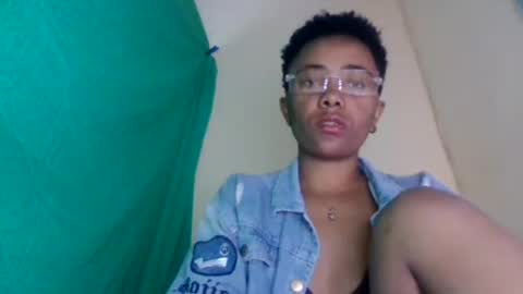 Snapshot of gialbloody chatting on 07.14.26 gialbloody online show from 07.14.26