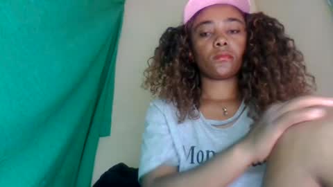 Snapshot of gialbloody chatting on 07.16.26 gialbloody online show from 07.16.26