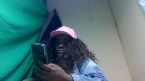 Snapshot of gialbloody chatting on 07.22.26 gialbloody online show from 07.22.26