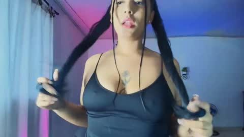 Snapshot of giannaroberts chatting on 11.04.25 Giana Roberts online show from 11.04.25