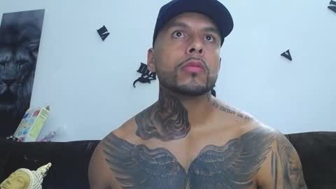 Snapshot of gianni_donato95 chatting on 10.23.25 Dilan online show from 10.23.25