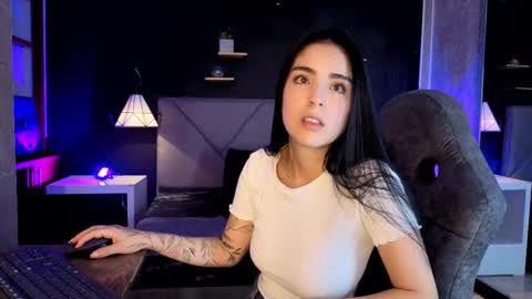 Gia online show from 11.12.25