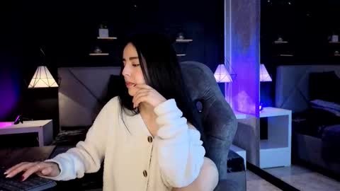 Gia online show from 11.14.25