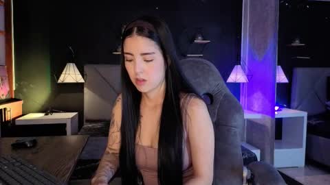 Gia online show from 11.19.25