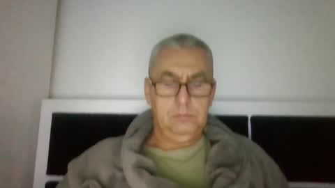 Snapshot of gigi1970 chatting on 10.18.25 gigi1970 online show from 10.18.25