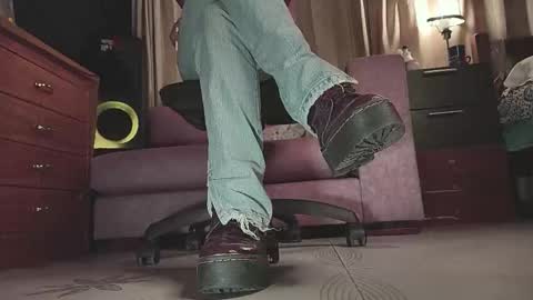 Gigi independet model P online show from 10.26.25