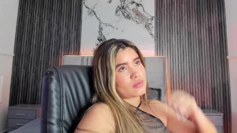 Gigi Doll online show from 01.20.25