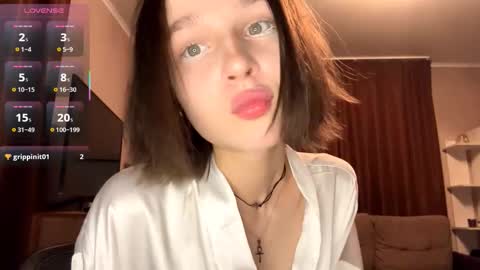 Molly online show from 10.21.25