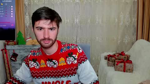 Snapshot of gilbertogonzales chatting on 12.13.24 gilbertogonzales online show from 12.13.24