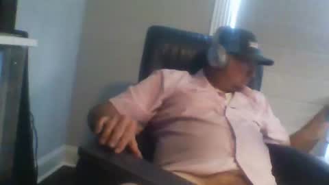 Snapshot of gimmedatdic chatting on 11.04.25 gimmedatdic online show from 11.04.25