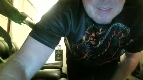 Snapshot of gimmmieoooo chatting on 01.03.25 gimmmieoooo online show from 01.03.25