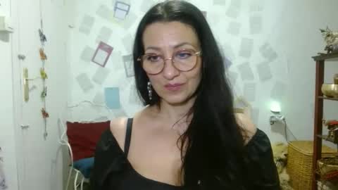 GinaONeon online show from 05.12.26