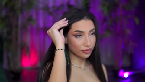 Snapshot of ginavalentinna chatting on 10.26.25 Gina online show from 10.26.25