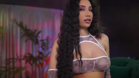 Snapshot of ginavalentinna chatting on 01.15.26 Gina online show from 01.15.26