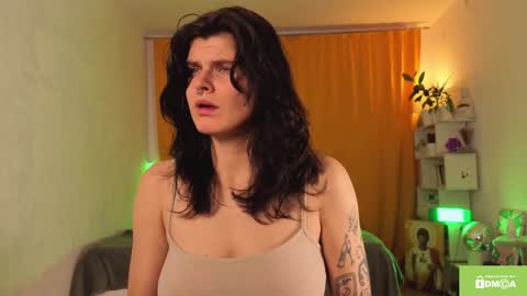 Snapshot of ginavontease chatting on 11.09.25 Gina online show from 11.09.25