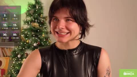 Snapshot of ginavontease chatting on 12.16.25 Gina online show from 12.16.25