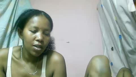 Ginette9794 online show from 10.16.25