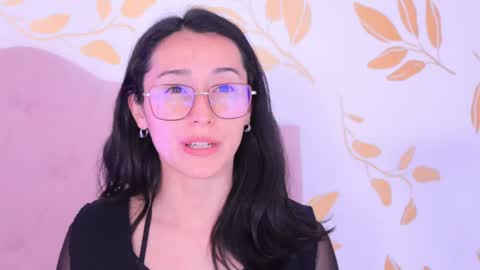 Snapshot of ginevra_esposito chatting on 10.03.25 Ginn online show from 10.03.25