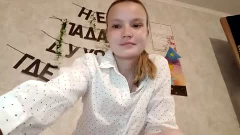 Snapshot of ginger_anna_est chatting on 06.26.26 Ginger Anna online show from 06.26.26