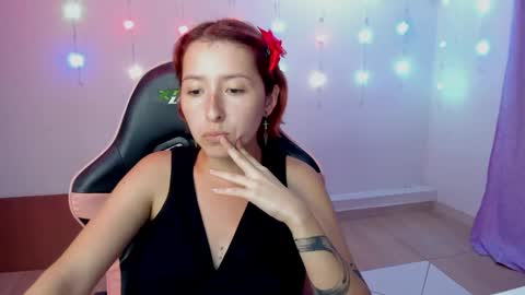 Snapshot of ginger_sweetty chatting on 12.31.24 Ginger online show from 12.31.24