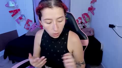 Snapshot of ginger_sweetty chatting on 02.14.25 Ginger online show from 02.14.25