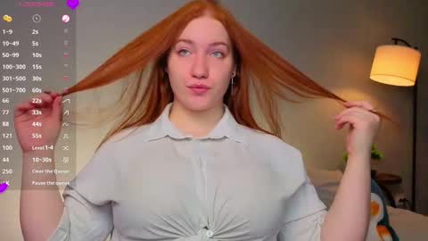 Snapshot of ginger_twinkle chatting on 10.12.25 Ginger online show from 10.12.25