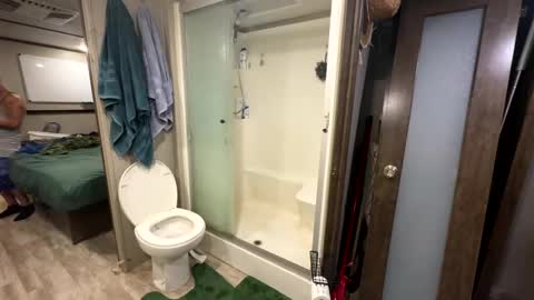 Snapshot of gingerbear3742 chatting on 10.07.25 gingerbear3742 online show from 10.07.25