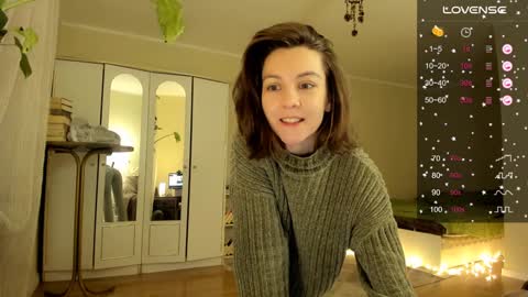 Snapshot of gingerbread__house chatting on 12.12.24 Vasilisa online show from 12.12.24