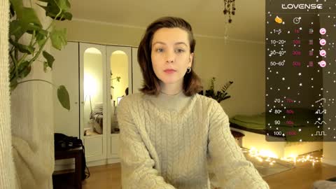 Snapshot of gingerbread__house chatting on 12.26.24 Vasilisa online show from 12.26.24