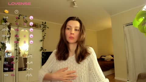 Snapshot of gingerbread__house chatting on 04.05.26 Vasilisa online show from 04.05.26