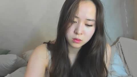 Snapshot of ginnycherry chatting on 11.12.25 Ginny online show from 11.12.25