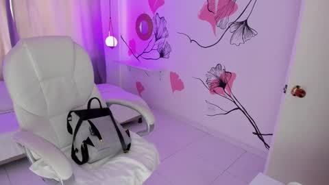 Kendall online show from 01.07.26