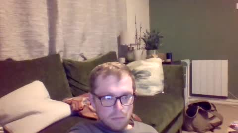 Snapshot of ginwood chatting on 02.21.25 ginwood online show from 02.21.25