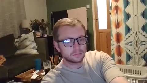 Snapshot of ginwood chatting on 11.26.25 ginwood online show from 11.26.25