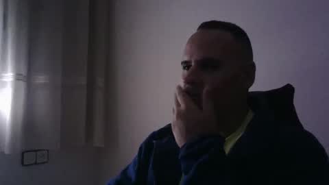 Snapshot of gioshadow chatting on 10.15.25 gioshadow online show from 10.15.25