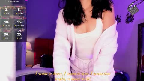 Giovanna  online show from 10.22.25