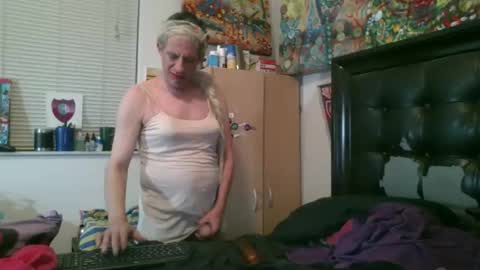 Snapshot of giovanni131971 chatting on 01.06.26 giovanni131971 online show from 01.06.26