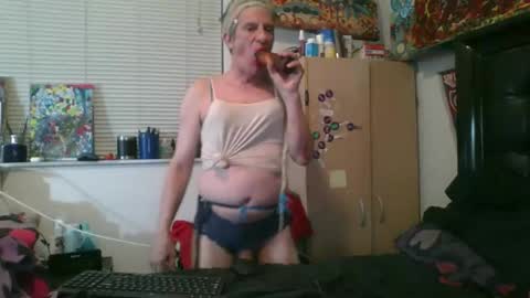 Snapshot of giovanni131971 chatting on 02.18.26 giovanni131971 online show from 02.18.26