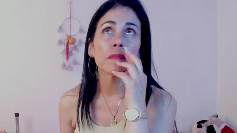 Girasol Walton online show from 01.07.25