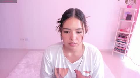 Snapshot of girl_alana chatting on 11.21.25 Alana online show from 11.21.25