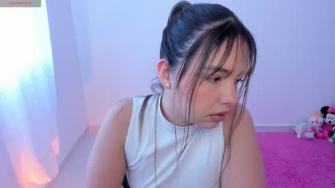 Snapshot of girl_alana chatting on 12.03.25 Alana online show from 12.03.25